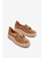 Zamszové dámské polobotky na platformě s ozdobou tmavě béžové Lewski model 21636657 - Boto