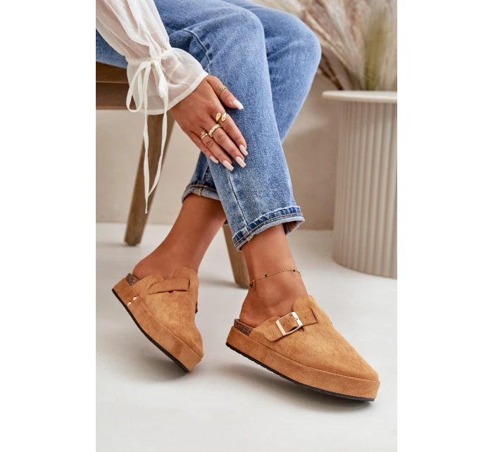 Damskie Klapki Chodaki Na Platformie Ze Złotą Klamrą Camel Terilaina Damskie Klapki Chodaki Na Platformie Ze Złotą Klamrą Camel Terilaina