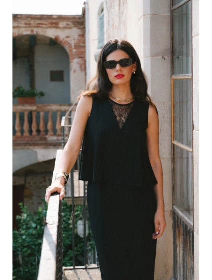 Šaty s vsadkou černé model 21470647 - STYLOVE