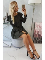 Šaty so zvislými volánmi khaki