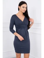 Priliehavé šaty s líniou poprsia v grafitovej farbe