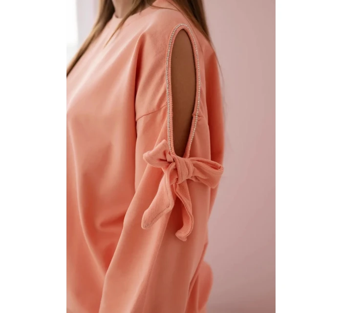 Sada mikiny s mašlí na rukávech a model 19747412 - K-Fashion Sada mikiny s mašlí na rukávech a model 19747412 - K-Fashion