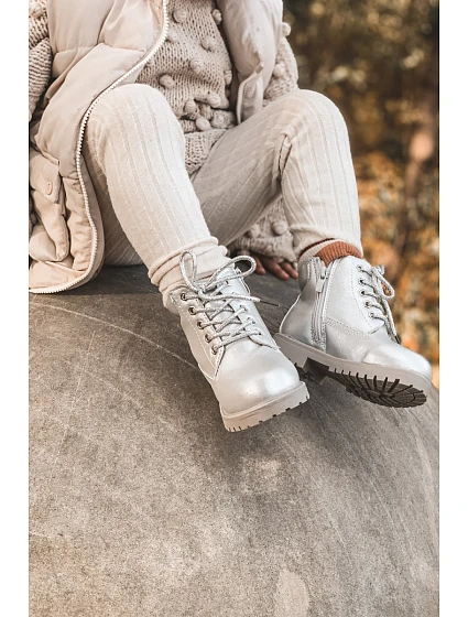 stříbrné teplé Dětské boty model 21506671 - Boto stříbrné teplé Dětské boty model 21506671 - Boto