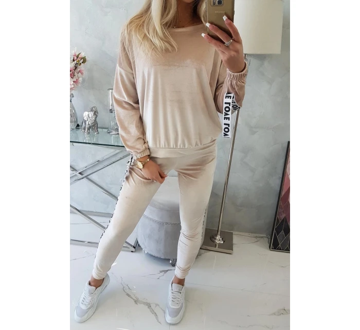 model 22014121 béžová velurová sada - K-Fashion