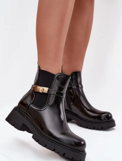 Dámske zateplené lakované členkové topánky na podpätku s ozdobným remienkom - čierne Vivessa