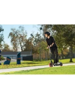 Koloběžka Carbon Lux model 21148354 černá - Razor