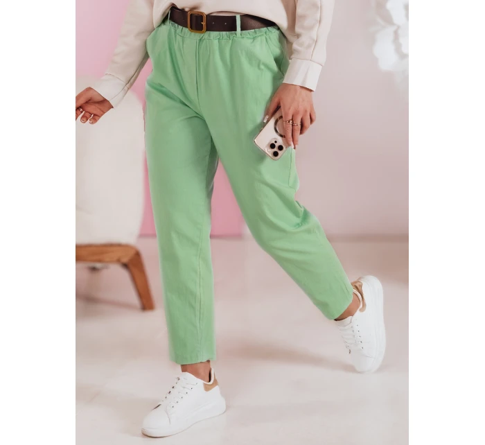 Dámske ležérne nohavice s opaskom SOFELIA svetlozelená FashionStreet UY2506 Dámske ležérne nohavice s opaskom SOFELIA svetlozelená FashionStreet UY2506