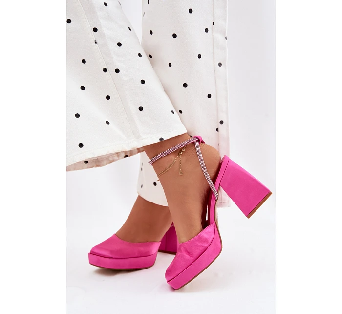 Dámské sandály na vysokém podpatku typu s páskem s krystaly fuchsiová model 22107121 - Boto