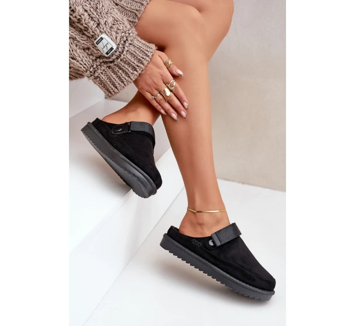 Zateplené dámské pantofle na platformě černé model 21680693 - Boto