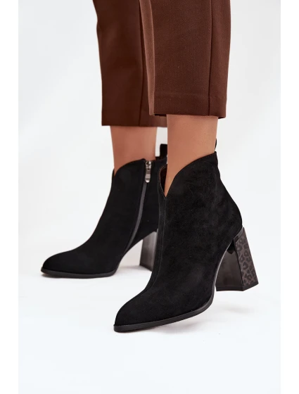 Kožené semišové dámské kotníkové boty na podpatku s Černé model 21711901 - Boto
