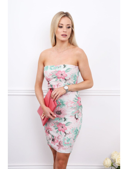 Elegantné priliehavé šaty s ružovými kvetmi