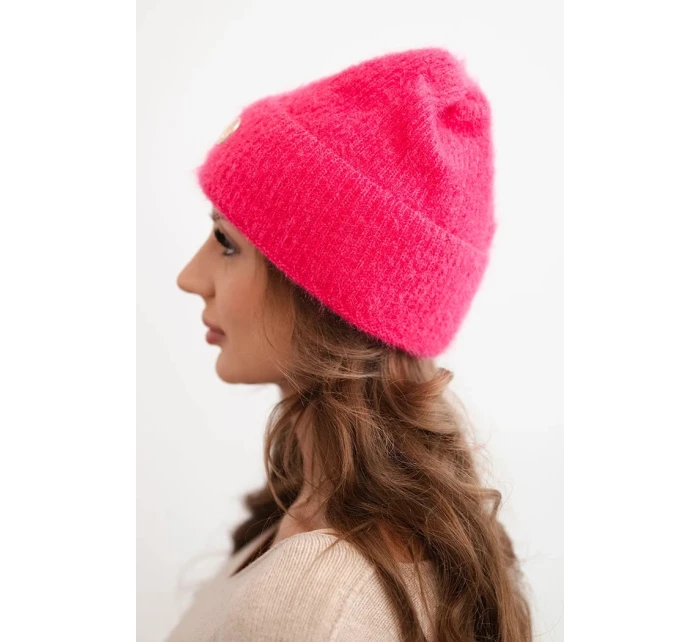 Dámska zimná čiapka s ozdobným gombíkom ružová neónová