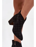 Botki Damskie Na Słupku Ze Zdobieniem D&A MR52-133 Czarne