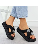 Dámske žabky na platforme so zirkónmi čierne Potocki 16347