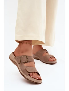 Dámské pantofle s přezkou a suchým zipem  světle hnědé model 22133536 - Inblu