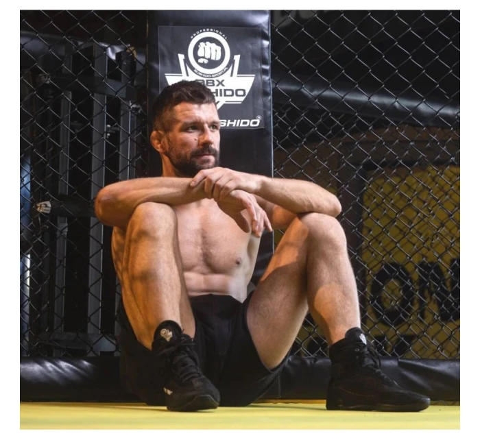 Tréningová obuv MMA BOKS ZAPASY ARS-2051B - veľkosť 40 Tréningová obuv MMA BOKS ZAPASY ARS-2051B - veľkosť 40