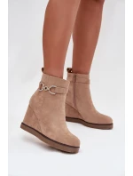 Dámské boty na platformě s ozdobným detailem béžové model 21711676 - Boto Dámské boty na platformě s ozdobným detailem béžové model 21711676 - Boto