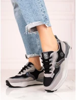 Pohodlné dámské tenisky šedo-stříbrné bez podpatku Pohodlné dámské tenisky šedo-stříbrné bez podpatku