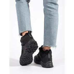 Vynikajúce čierne trekingové topánky pre ženy