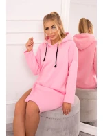 Šaty s kapucňou a bočným rázporkom ružové