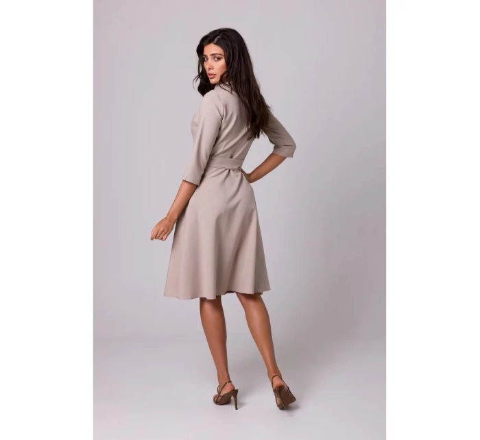 Zavinovací šaty se šálovým límcem model 21253417 béžové - BeWear