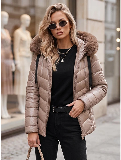 Dámska prešívaná zimná bunda s kapucňou MIRIAL tmavo béžová FashionStreet TY3771 Dámska prešívaná zimná bunda s kapucňou MIRIAL tmavo béžová FashionStreet TY3771