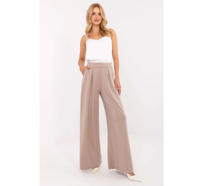 Tepláky model 217048 Relevantnosť Tepláky model 217048 Relevantnosť