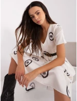 Sukienka DHJ SK model 18865913 ecru - FPrice