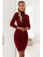 Elegantní vypasované svetrové šaty s bordó model 21787446 - numoco basic Elegantní vypasované svetrové šaty s bordó model 21787446 - numoco basic