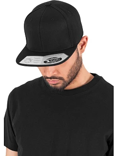 110 6 panelová kšiltovka black model 22478521 - Flexfit