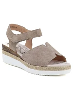 Dámske béžové kožené sandále Jezzi na platforme 26SD18-32