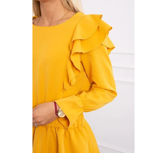 Šaty s model 18743670 volány hořčicové barvy - K-Fashion Šaty s model 18743670 volány hořčicové barvy - K-Fashion