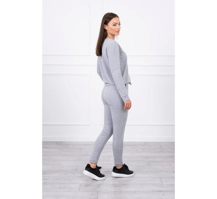 Šedá tepláková souprava Šedá tepláková souprava