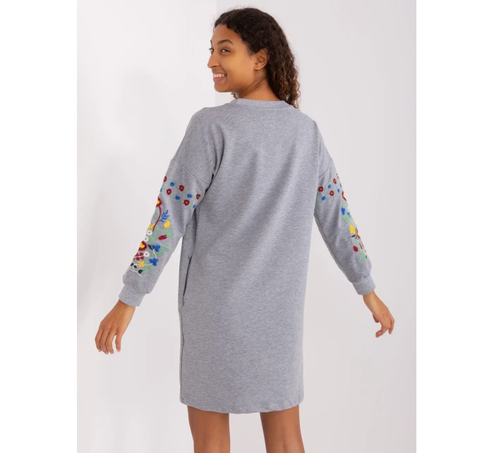 RV SK 8979 šaty.94P sivá