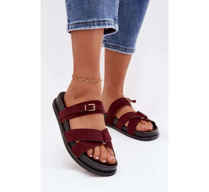 Dámské pantofle s pásky a zlatým přezkou Bordó model 21954639 - Boto