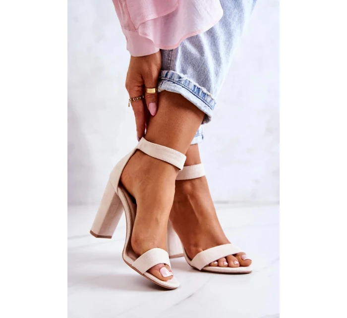 Semišové sandále s béžovou podrážkou Jacqueline - FPrice