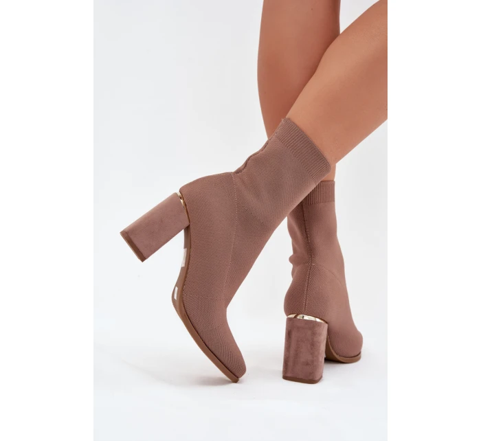 Topánky na podpätku model 217512 Krok vo veľkom štýle
