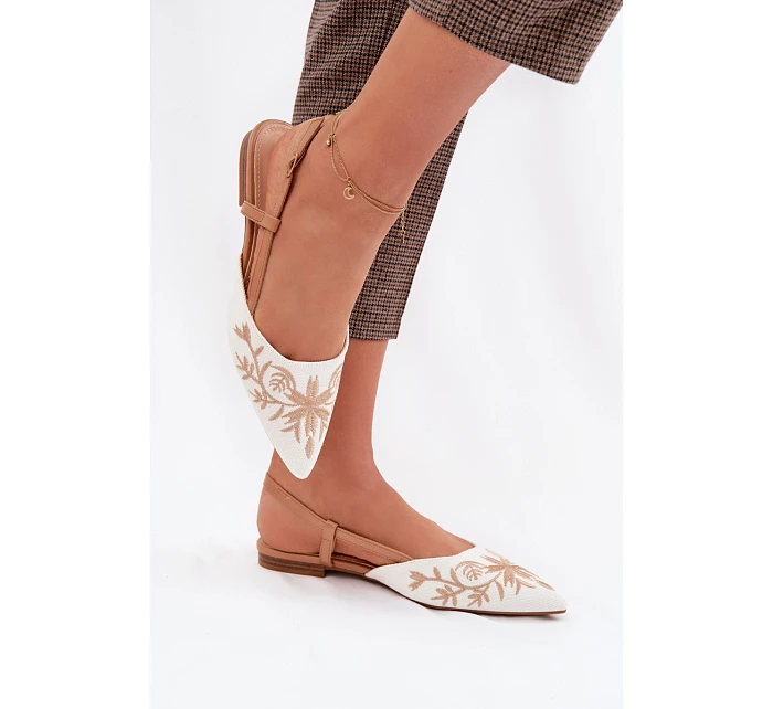 Dámské sandály s výšivkou na ploché Camel model 22039780 - Boto