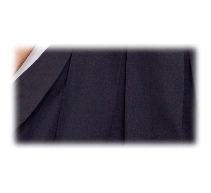 Dámské společenské šaty se a páskem středně dlouhé černé Černá  model 15042334 - numoco