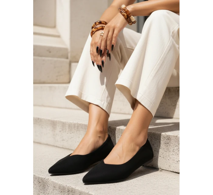 Dámske semišové baleríny so špicatou špičkou čierne FashionStreet ZY1424