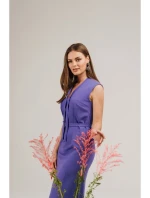 S410 Šaty áčkového strihu so zaväzovaním a výstrihom do V - fialové