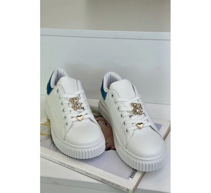 Nízke tenisky z ekokože s odznakmi bielej a modrej farby Cillione Nízke tenisky z ekokože s odznakmi bielej a modrej farby Cillione