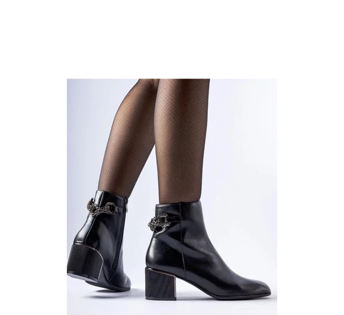 Topánky na podpätku model 206491 Solea Topánky na podpätku model 206491 Solea