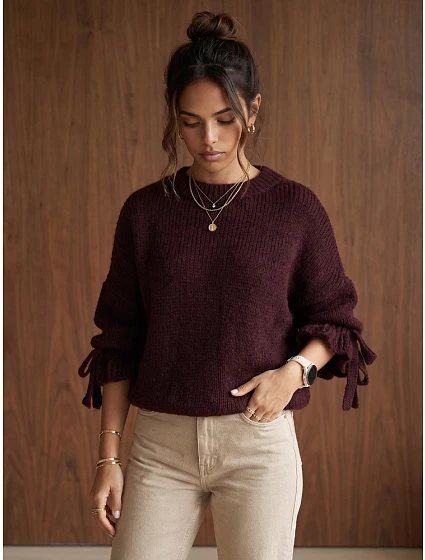 Sweter damski oversize bordowy model 22363332 - FashionStreet Sweter damski oversize bordowy model 22363332 - FashionStreet