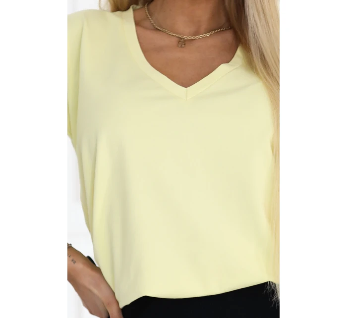 665-1 Dámska bavlnená blúzka s krátkym výstrihom do V - maslovo žltá