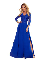 Elegantní dlouhé krajkové dámské šaty v chrpové barvě s dekoltem model 8869360 - numoco