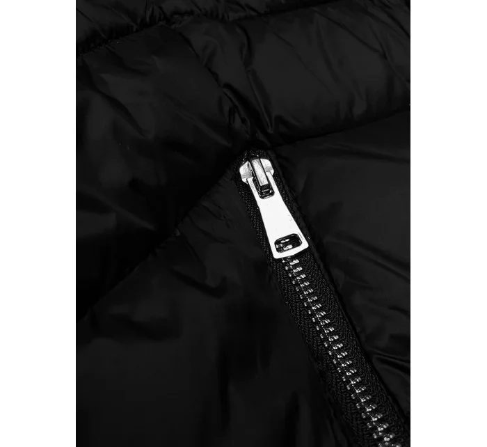 Černá prošívaná dámská bunda s kapucí model 19342627 - J.STYLE Černá prošívaná dámská bunda s kapucí model 19342627 - J.STYLE