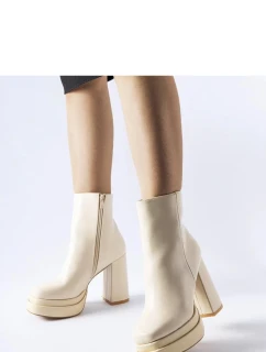 Topánky na podpätku model 204728 Solea