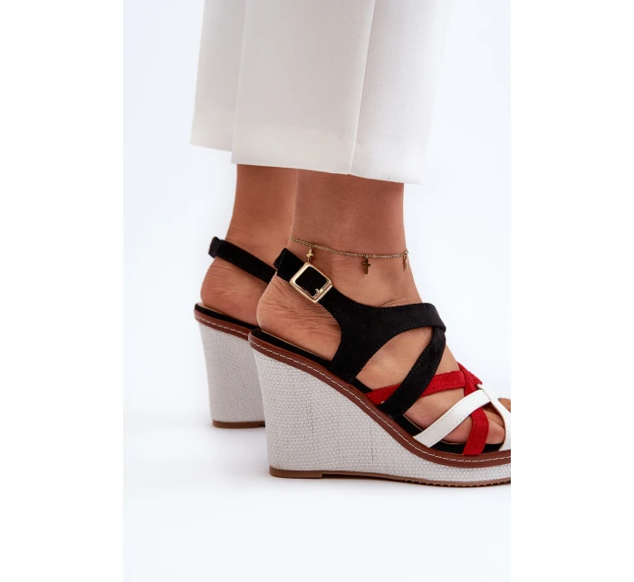 Sandały Na Koturnie Z Paseczkami Czarne Ellen