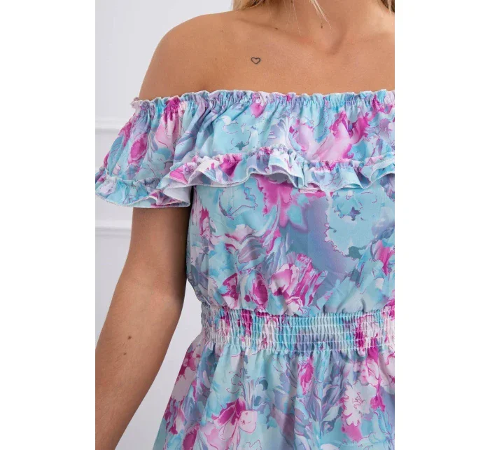 Kvetinové šaty s odhalenými ramenami v mätovej farbe